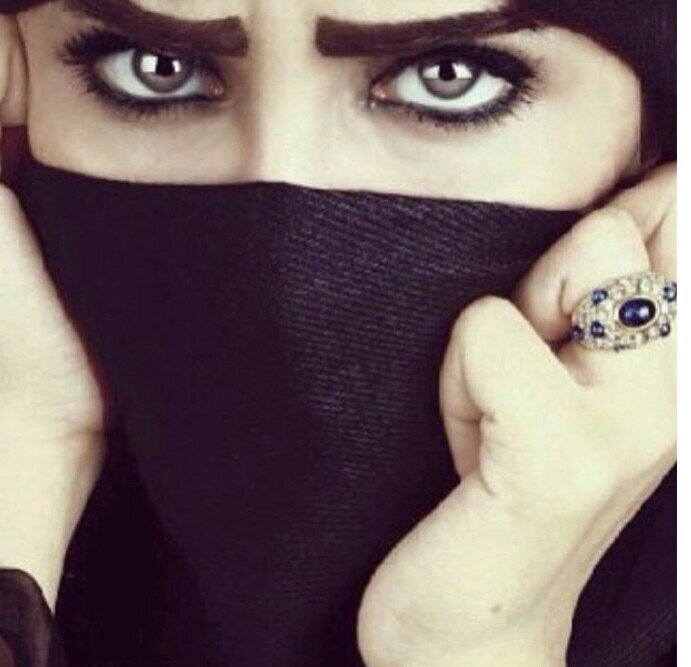 حسااسه وغيورة  جداً  وَ مرحہ لمن يعرفني ؛’) قوية المظهر دائما اسئ التصرفات كثيرآ حياتي لاتقف على أحدد