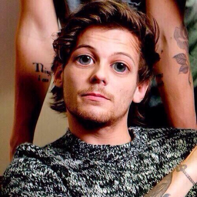 Professional fangirl☻☹ ❁Never/5 ignored/4❁ No social life bc one direction∞ ❛From the bottom of the stairs, to the top of the world❜