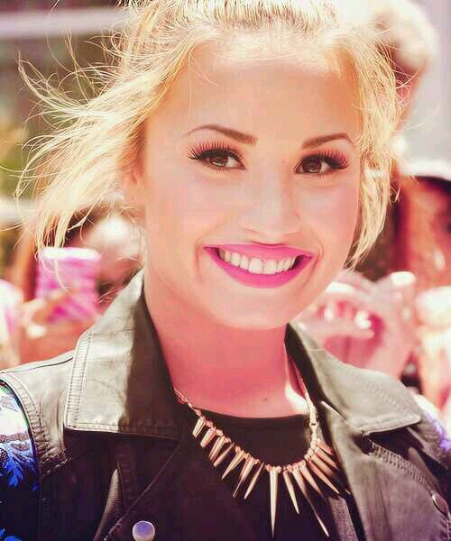 Amor eterno pela Demetria Devonne Lovato ♥