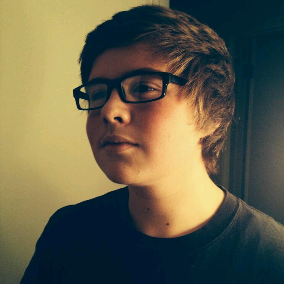 I'm just a 15 year old sophomore living life to fullest. Relax and forget about the past! Ignore haters to the fullest consent! I'm Just another stupid kid /.\
