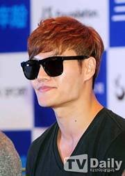 Sparta!!!! | kook's fan | love running man....| Captain Commander....