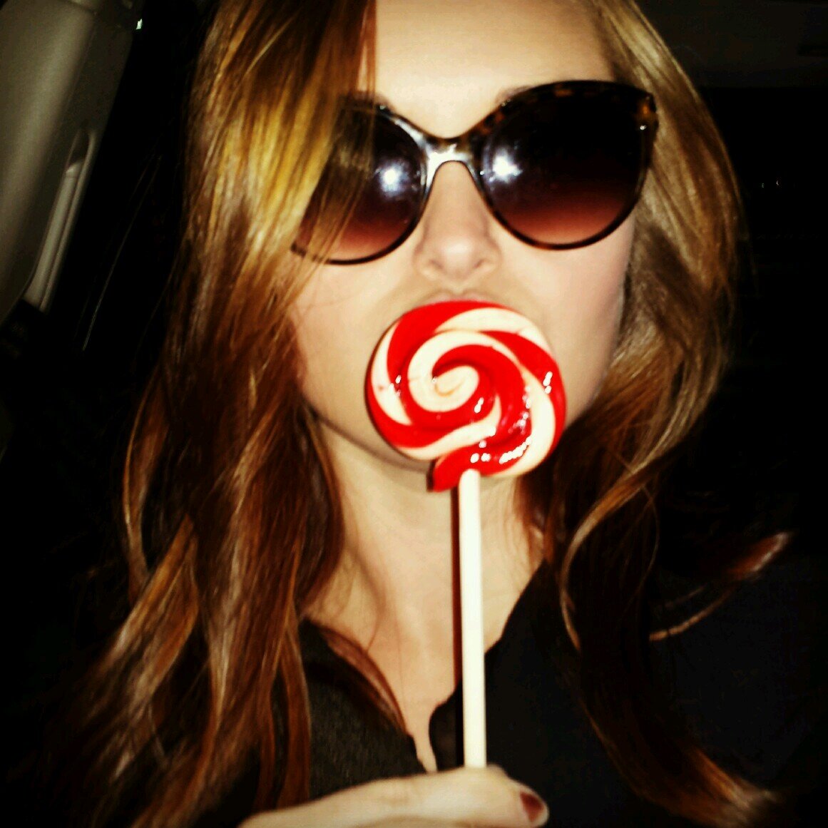 Jazz/Pop/EDM singer, composer and lyricist. Contact: sineadangele@gmail.com