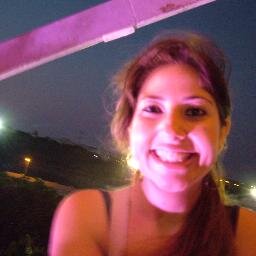 Amante da arte e da vida, apaixonada por conhecimento, inteligência e autenticidade!