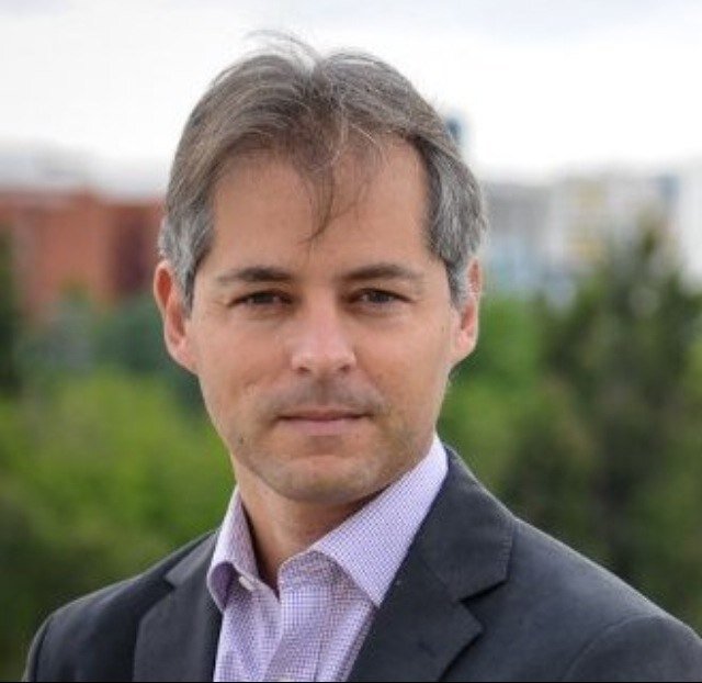 Subdirector de Relaciones con el Entorno Profesional. Escola Tècnica Superior d'Enginyeria Informàtica. Catedràtico VRAIN-DSIC-UPV