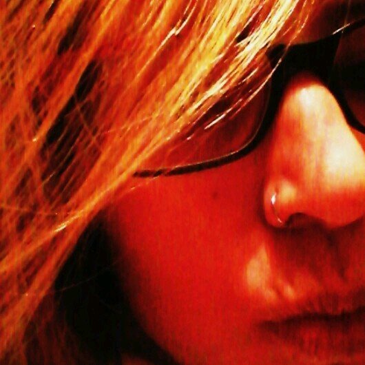 Enfermera, con sueños cumplidos y otros por cumplir. El que la sigue la consigue, los imposibles no existen. Loca y enamorada de la vida.