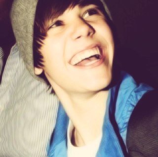 | Alex, 17, Torino | I'm a BelieberBoy. 090411, 020612, 230313. I don't care about you ~ @justinbieber thank you, I love you.