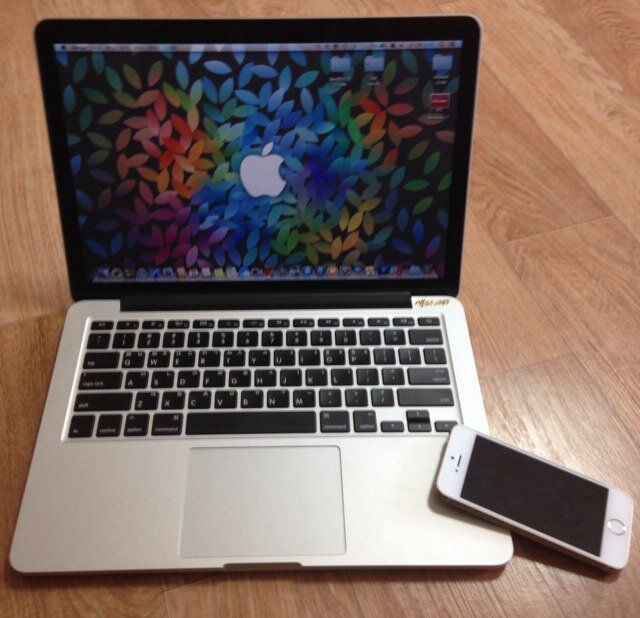 Develoid Staff / iPhone 5S, iPad Air, MacBook을 사용중인 자칭 앱등이