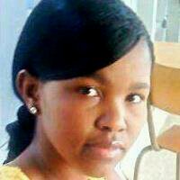 Lyf will alwys be complecated one jst hv to stay preperd.Celebrity blogger in the making.Fashion crazy...beauty means evrything.@Fashion blogging is a passion#