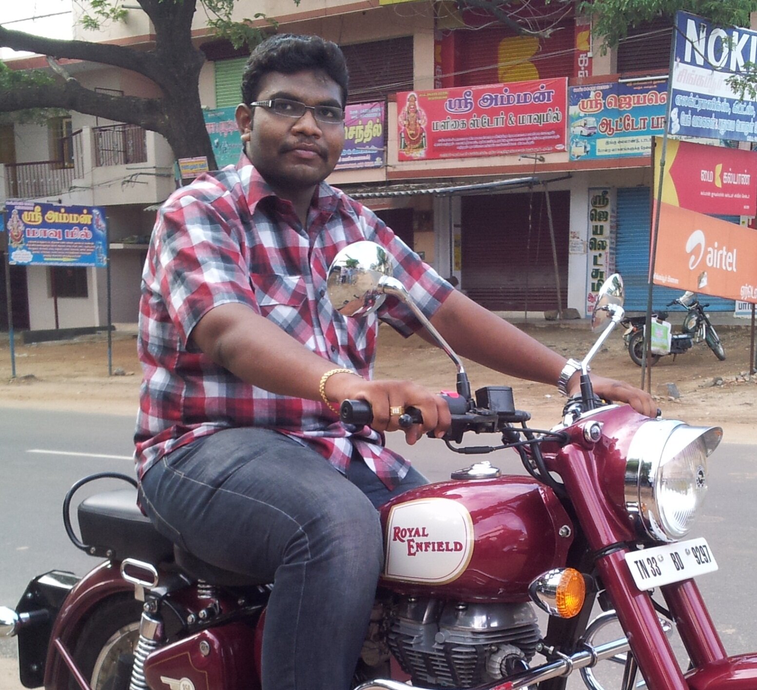 Official Twitter Page of Patchai Karthibhan C
