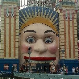 TheReaDavidson's profile picture. An open view on most stuff - Arts, Retail, News, Entertainment, Design, Food, Idiocy, Inanity. Believer in Truth. Hater of Apathy.    GET UP!