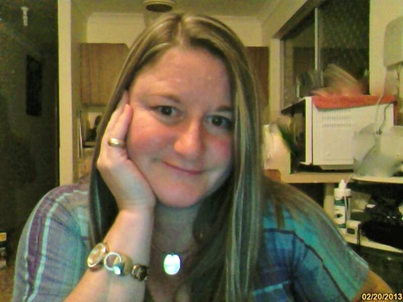 Mother, Psychology Student, Free Thinker, Artist, Love Crafts, Adore Cats, Against the Oppression of Women and Children, Anti Islam & Speak My Truth.