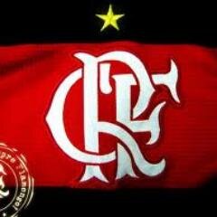 Adoro pescar,sou flamengo e curtir a família...