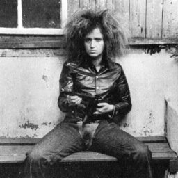 La violence aide là où la violence règne #féminisme queer, cinéma, vidéo, punk, Rock'n Roll