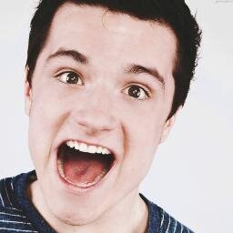 This is a free follow from @peetato. Go follow her please :))