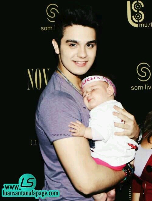 Nega,Gorda,Amore,Negola..etc.. como vc quiser me chamar! Rs. ♥ Único,o resto é copia!. Te Vivo @luansantana Since: 31/08/11. Madrinha: @MarretaDenis #FamíliaLS