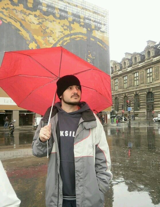 Licenciado en Historia y proyecto de profesor. Twitter dedicado a la 2ª Guerra Mundial y las TICS