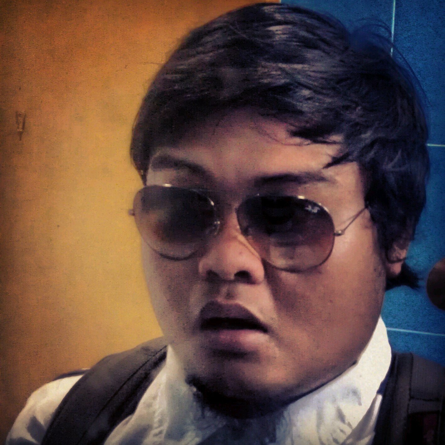 Mau kan cerita2 klaka,pantun2 klaka??follow me!!!