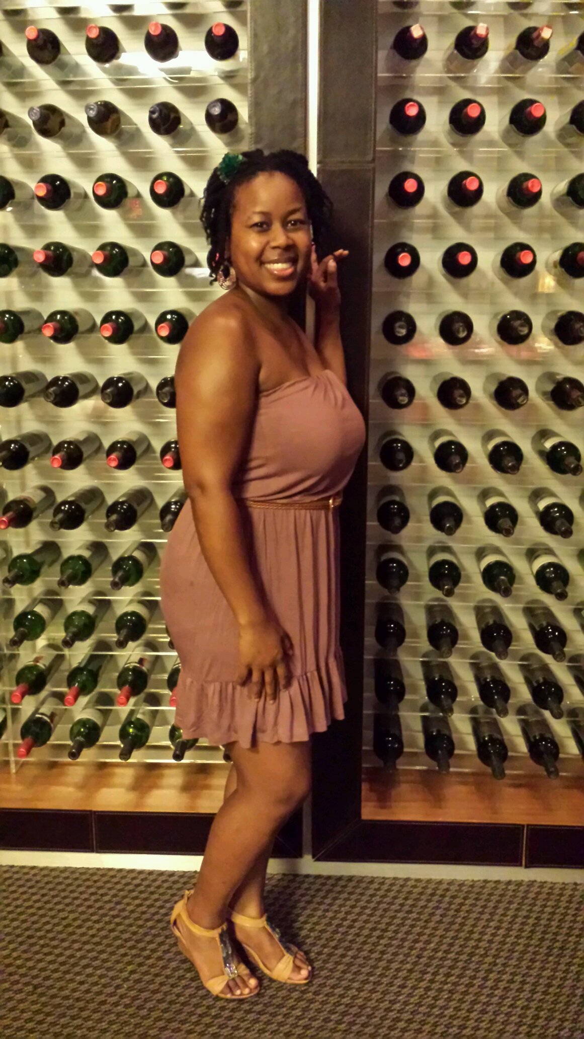 smileyjai3's profile picture. Smart, friendly, funny, and a vibrant young woman who continues to dig deep through her roots. 🇯🇲