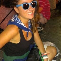 SaraRueda's profile picture. nada de lo que merece la pena en esta vida es fácil