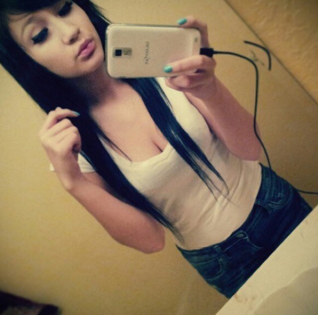 Single . bisexual! . veggaterian . Ariana Grande ❤ . ig babe : @justanalisa . Los Angeles babee