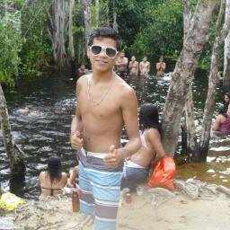 adoro meus amigos, e gosto mais ainda de fazer novos amigo. promover algum encontro uma festa ou qualquer coisa que nos deixe sempre unidos.