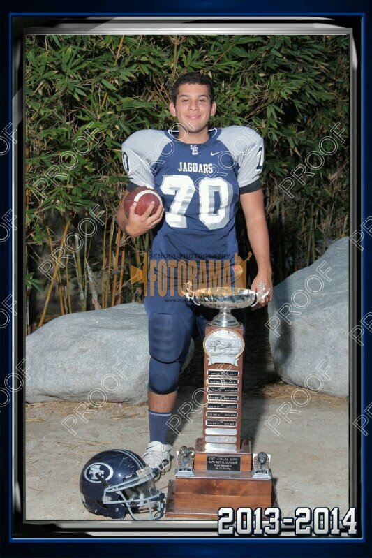 November 19 Scorpio guy Kik@mhinojosa002#SEHS Football#70Left Tackle. Football Is Life. To beast#all#day#everyday.