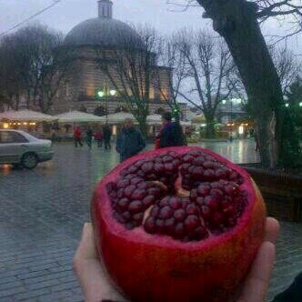 ‏‏سبحان الله وبحمده سبحان الله العظيم..