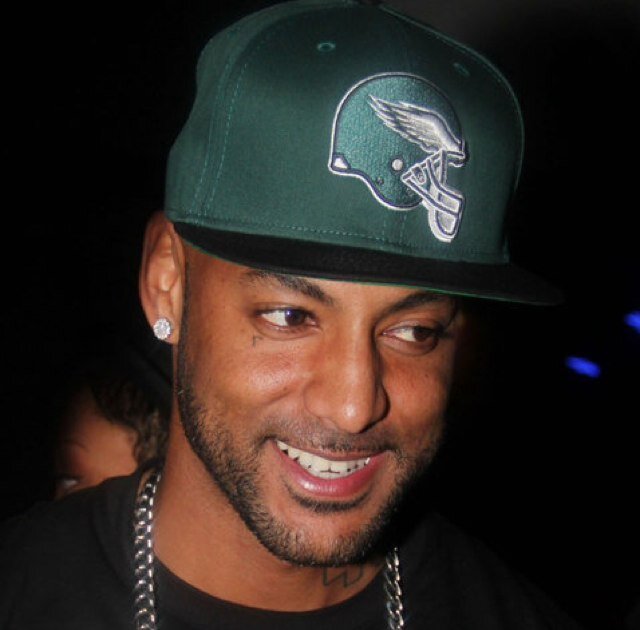 Hi I'm Haithem and I'm 16 years old ! I am the King ♕ #TeamBooba #ZouletteEmpire