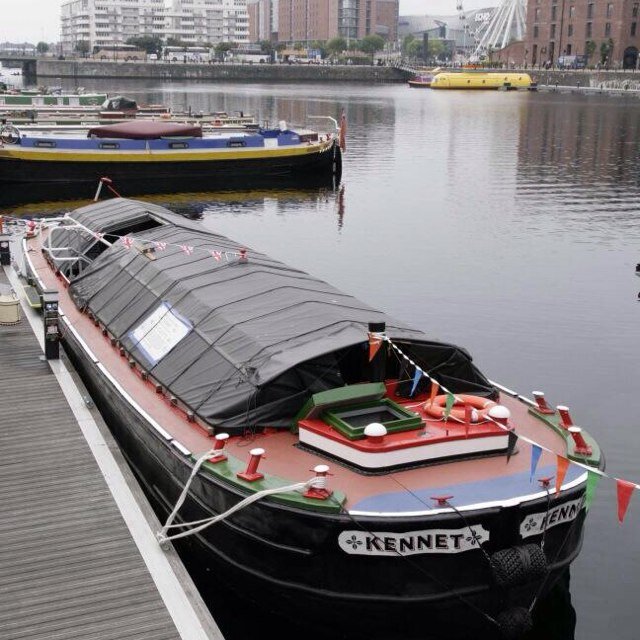 Supporting and promoting the heritage, history and culture of the Leeds Liverpool Canal