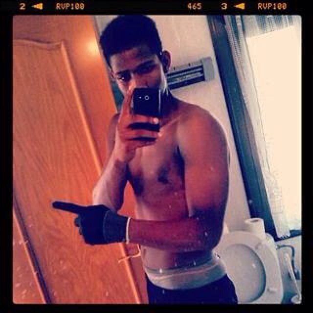 EmEeRsOOnw's profile picture. #SienTe El PanicOo