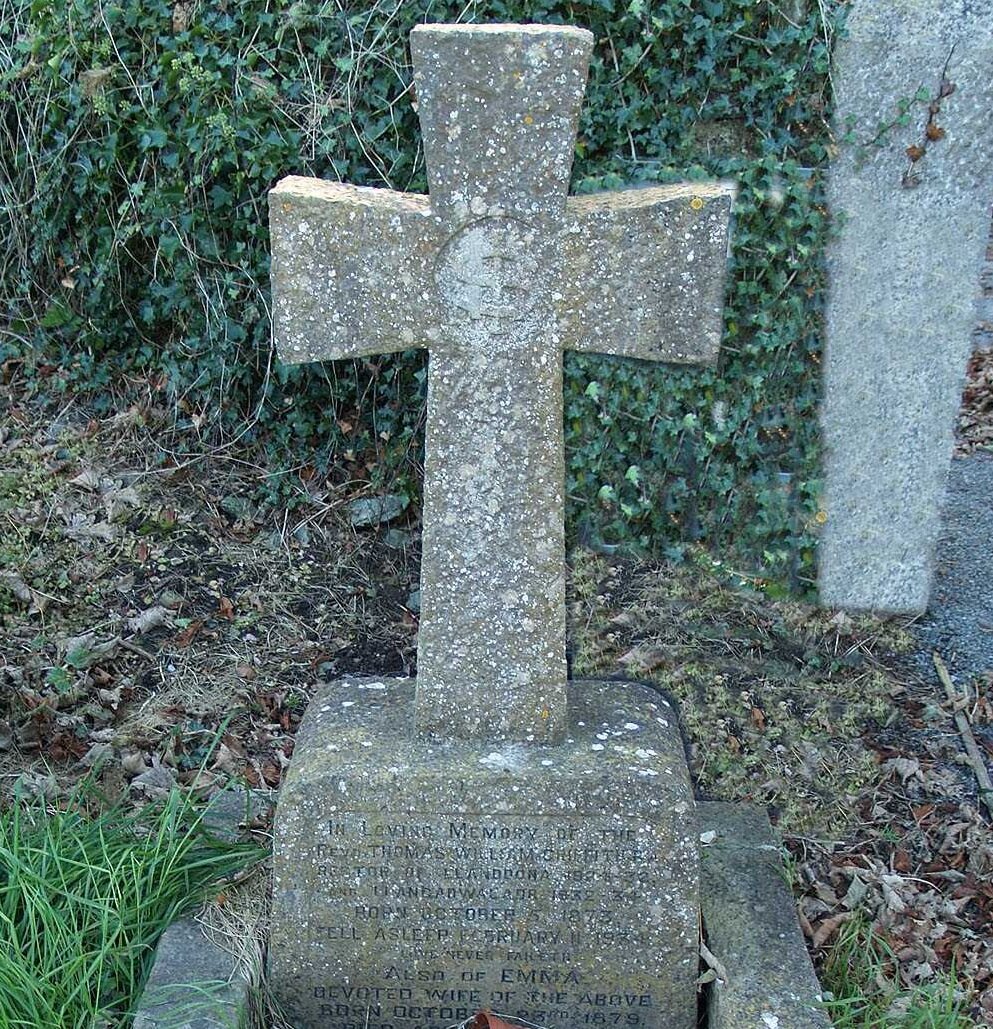 makeORfeelalive's profile picture. From OneRepublic's biggest single Counting Stars:                   'Everything that kills me makes me feel alive'

http://t.co/qUoOqg3dgd