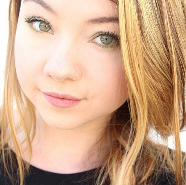 Well. I love Casper Lee, Zoella, Marcus Butler, Alfie, etc. But most importantly Meredith Foster a.k.a. @stilaBabe09