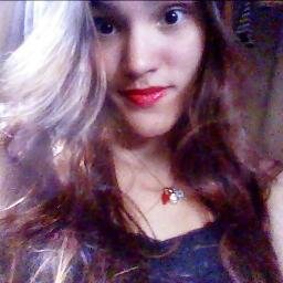 Eu sou aquele pote de feijão que você queria que fosse sorvete.  (: