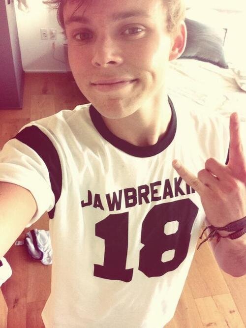 Hey I Love @5SOS And You Should Too... that's About It. bYe.