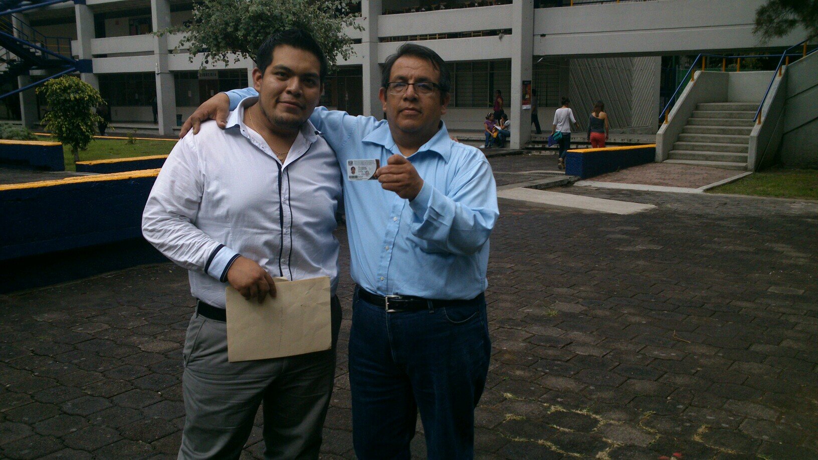 americanista, cocinero y con expectativas eso combinado con un grado de mala persona es la combinación casi perfecta =D