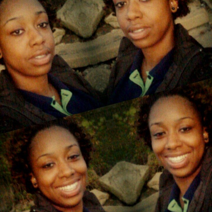 Nt settlin fa less anymore, encouragin miiself because sumthings better in store. Keepin mii head held high like the smoke the emerges from this beautiful smile