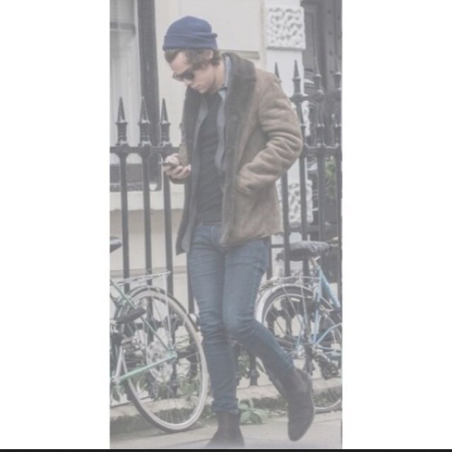 { Ari, Levitation } I'm Harry… I'm 18! { Gay and Singular }