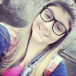 Tenho quase certeza que eu não sou namorável e que minha paciência ficou no útero da minha mãe, e eu gosto de meninos ! bj :* u-u ' . aah mindexaa :*