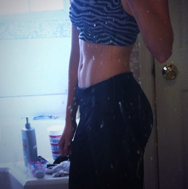 17, 5'8, 125. Softball and tennis. Runner of long distances. Lover of being active and in the sunshine. Avi is me and ill follow any fit account :)