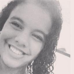 14 anos, serva do Senhor, paraíbana, são paulina, raposeira  e só.              http://t.co/Z3ibOqoNTr