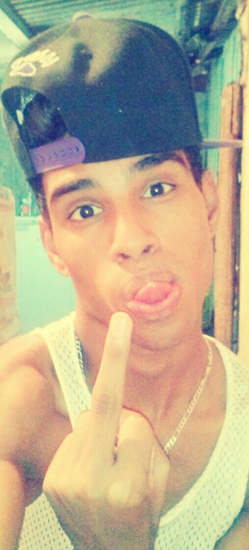 roniellefelix's profile picture. 