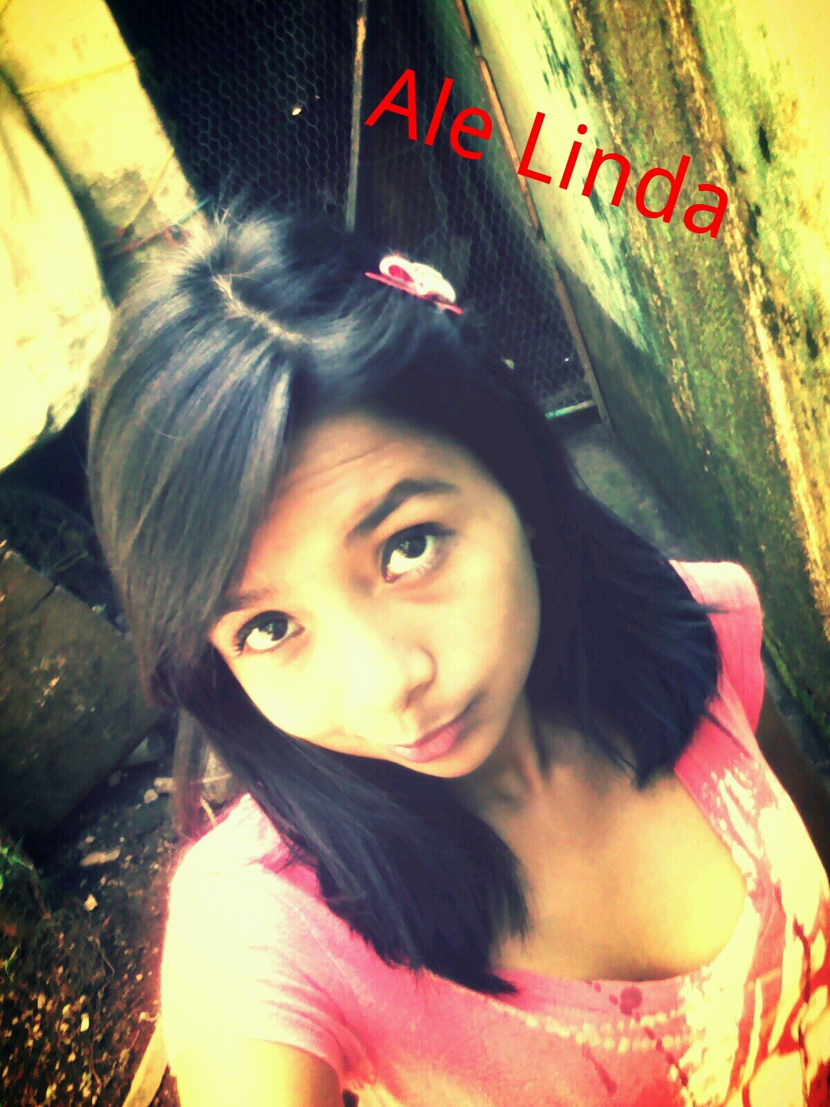 Vivo mi vida lo mejor que pueda me vale lo que piensen de mi soy una niña sincera sigame y los sigo \♥.♥/ !