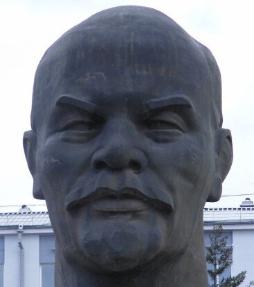 Lenin's Head - perhaps the biggest brain in the world!

Голова Ленина - пожалуй, самый большой мозг в мире!