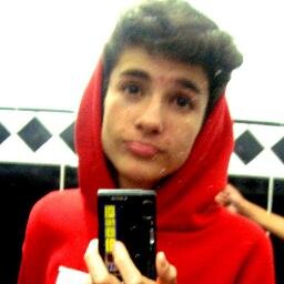 Gustavo Joseph Santana , since : 07/04/1998 , 15 anos , ariano , Lateral Direito, amo futebol, 1° colegial  .! Quer saber mais ? follow me ← ?!?! *-*
