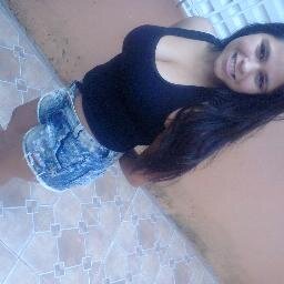 - sempre com fome, sempre com preguiça e sempre nas rede sociais u.u