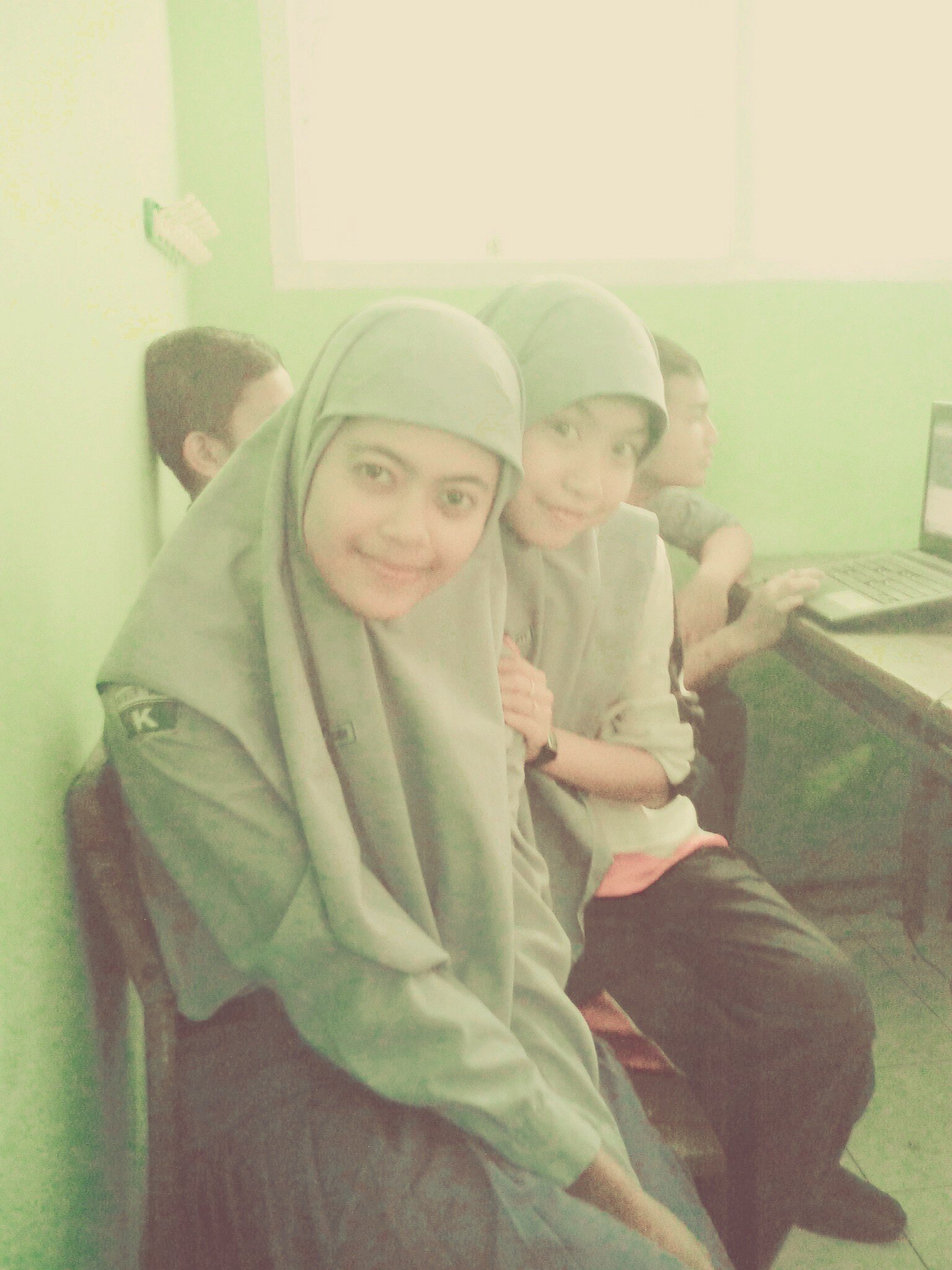 dhey_za's profile picture. Menunggu tanggal 15 desember tiba =D