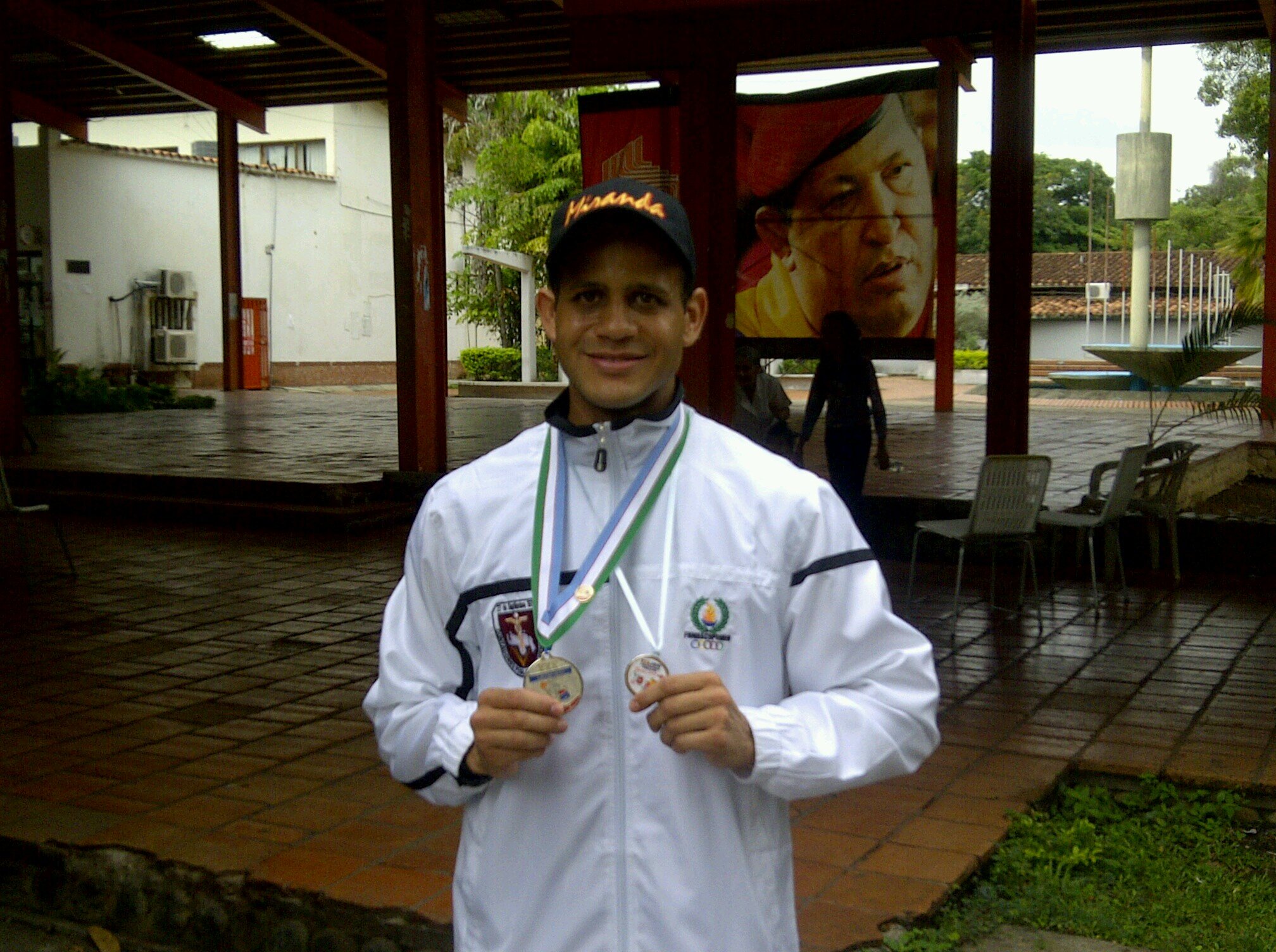 Contador Público, Deportista, Trabajador.  Orgulloso de ser VENEZOLANO!!!