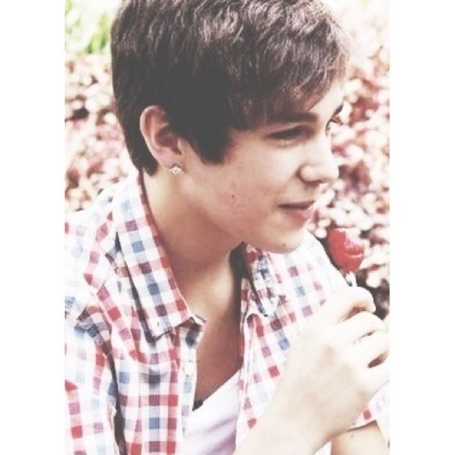 •Popping a trace with Austin & the Janoskians•