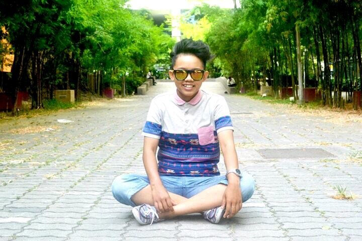 Hiii ! I'm Hagemaru Kechik ;) just call me HK :) kalau nak berkawan bolehh sajaa :) kalau nak mengata@bergossip ? Oppsss silakan cari orang lain ;)