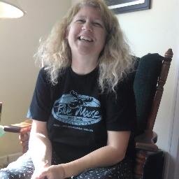 Chicago/LA Singer/Songwriter Janis Hunt now lives in So. Oregon. Follow present work as editor/proofreader (@AskJanis) & author/interfaith advocate (@CSRenewal)